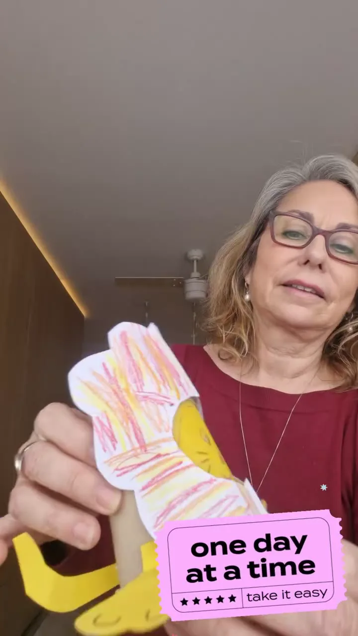 הדמות מקבלת פנים