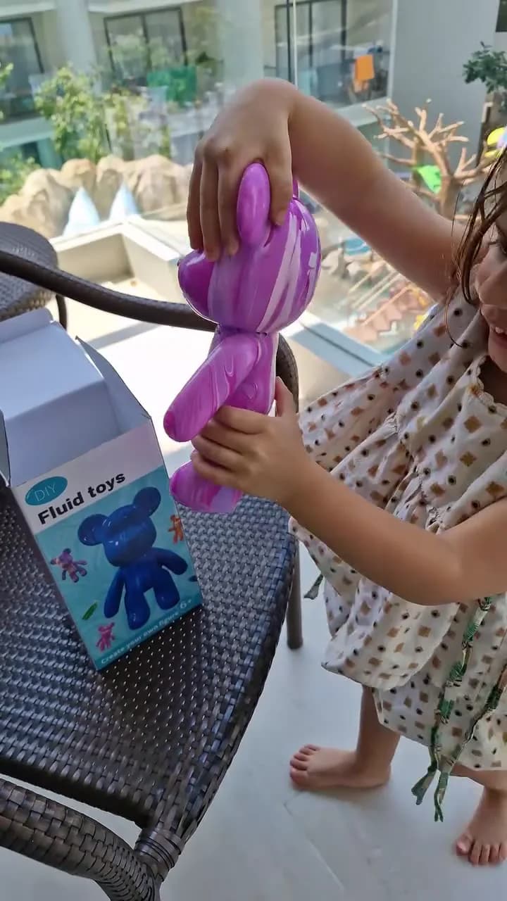 התוצר שלוקחים הביתה — Fluid Toys - צעצוע אחד, דוגמה אחת