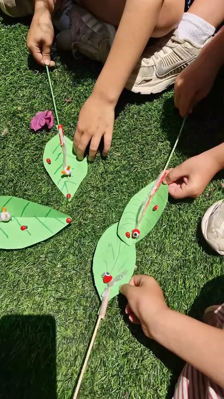 תולעת נעה מבריסטול וקשית — תמונה 1