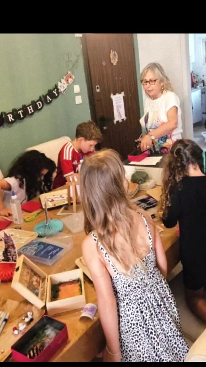 תיבת אוצר עם עולם מיניאטורי — תמונה 2